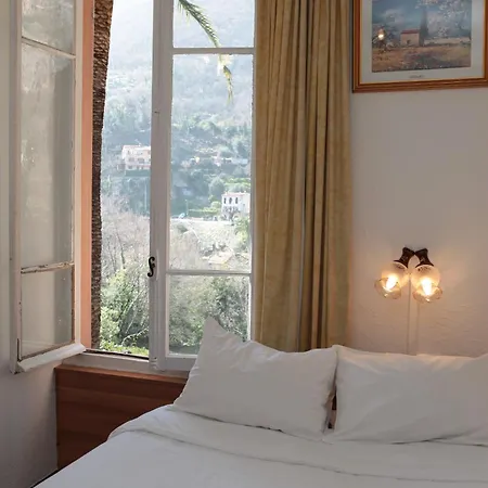 Hotel Les Gorges Du Loup 3*