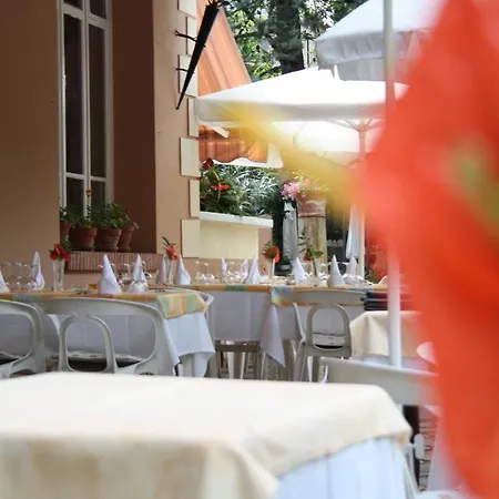 Hotel Les Gorges Du Loup